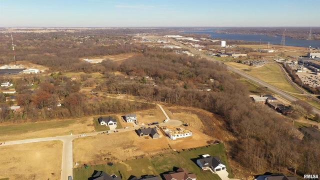205 Linda Ln, Riverdale, IA 52722