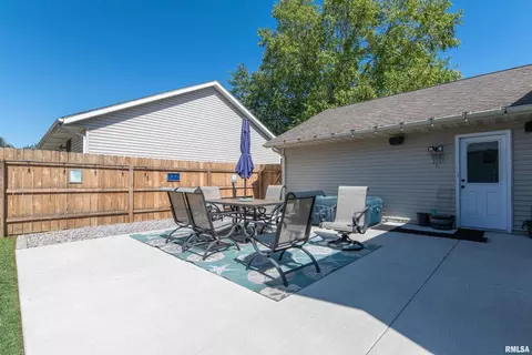 1922 13th St, Silvis, IL 61282 photo 25