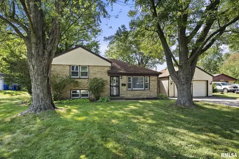 4724 27th Ave, Moline, IL 61265