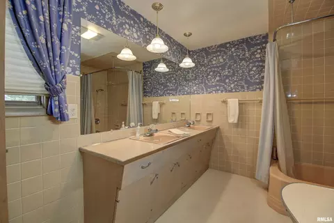 102 12th St, Fulton, IL 61252 photo 32
