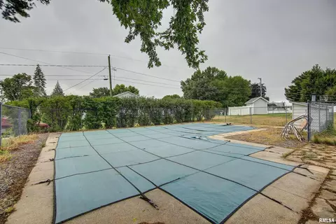 102 12th St, Fulton, IL 61252 photo 9