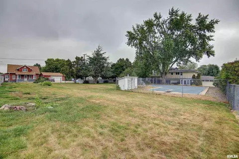 102 12th St, Fulton, IL 61252 photo 10