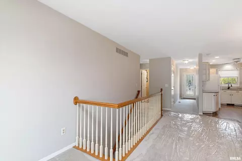 5317 19th Ave, Moline, IL 61265 photo 8