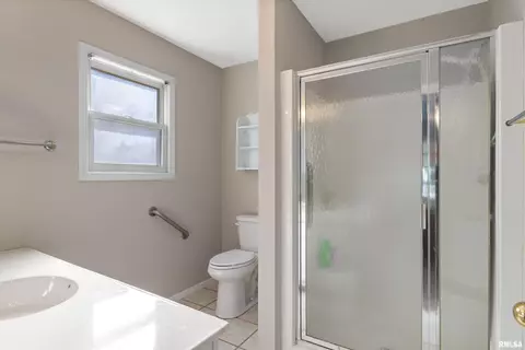 5317 19th Ave, Moline, IL 61265 photo 12