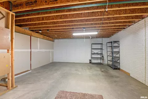 5317 19th Ave, Moline, IL 61265 photo 24
