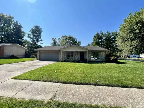 1611 Taylor Dr, Carbondale, IL 62901