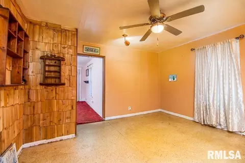 414 54th St, Moline, IL 61265 photo 11
