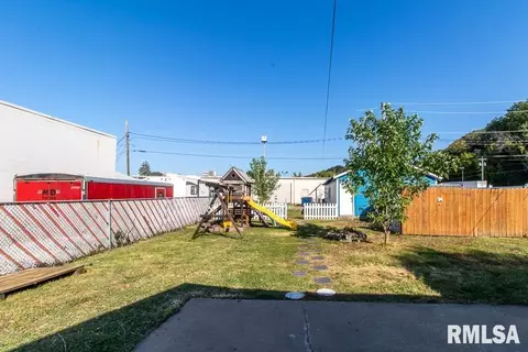 414 54th St, Moline, IL 61265 photo 16