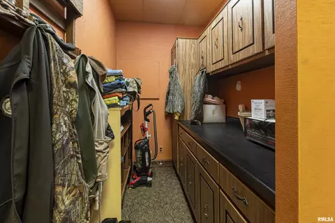 555 E Karel Park Rd, Eldorado, IL 62930 photo 29