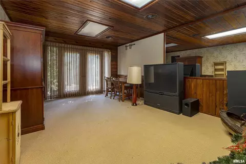 555 E Karel Park Rd, Eldorado, IL 62930 photo 26