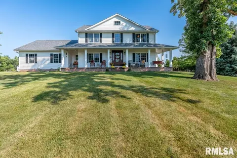 2793 180th St, Muscatine, IA 52761