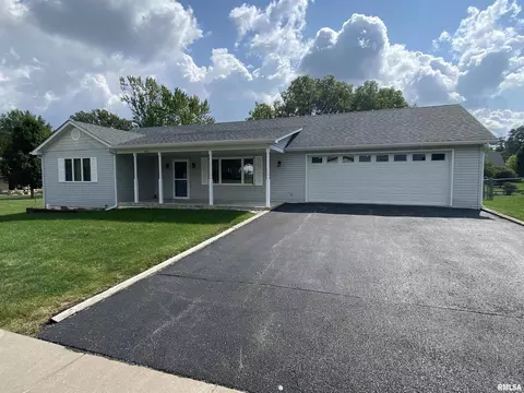 1662 W North St, Galesburg, IL 61401