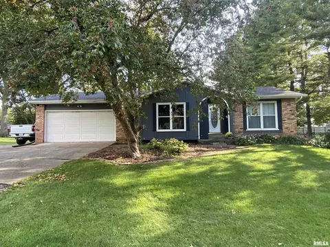 105 W Good St, Cambridge, IL 61238