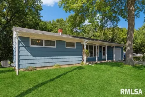 909 54th St, Moline, IL 61265 photo 2