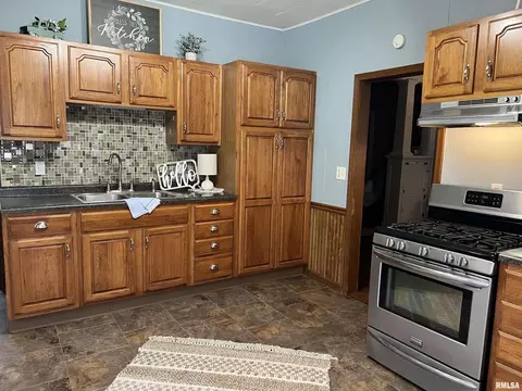 890 135th St, Joy, IL 61260 photo 10