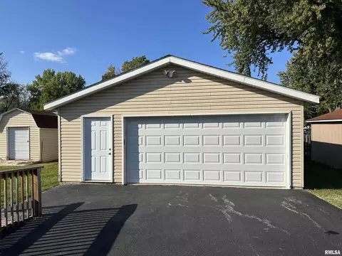 407 8th Ave, Silvis, IL 61282 photo 6