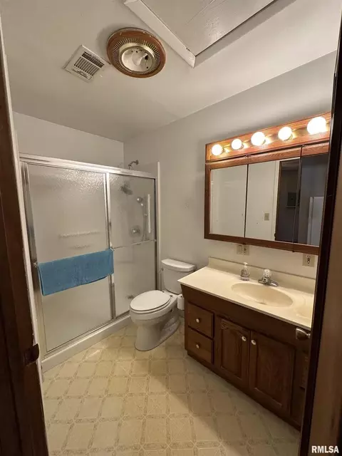 407 8th Ave, Silvis, IL 61282 photo 12