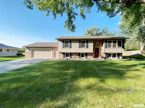 23209 96th Ave N, Port Byron, IL 61275