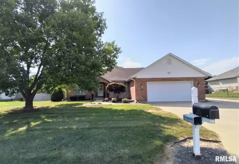 3221 Genevieve Dr, Quincy, IL 62305