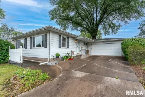 2212 W Central Park Ave, Davenport, IA 52804