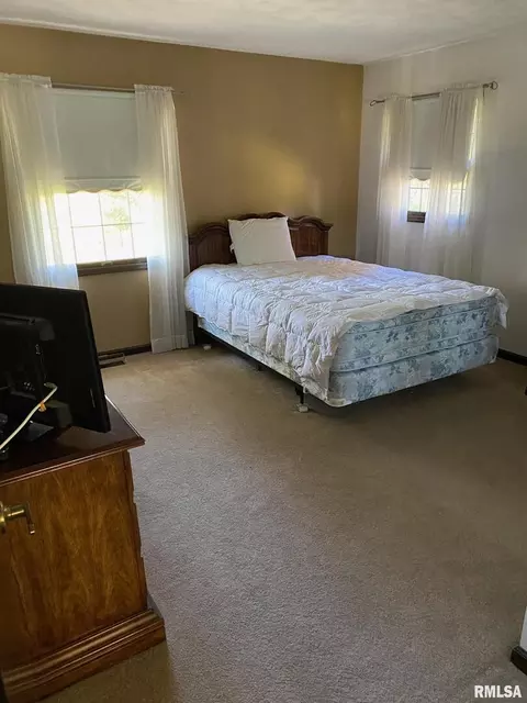 525 E Mcclure St, Kewanee, IL 61443 photo 34