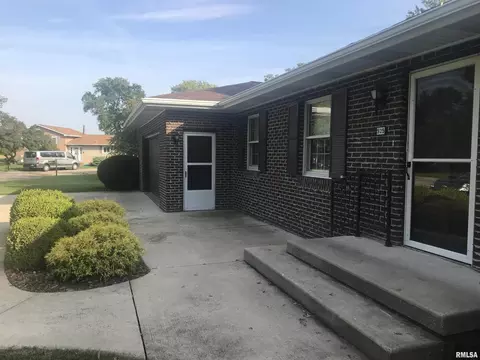 525 E Mcclure St, Kewanee, IL 61443 photo 8