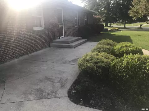 525 E Mcclure St, Kewanee, IL 61443 photo 5