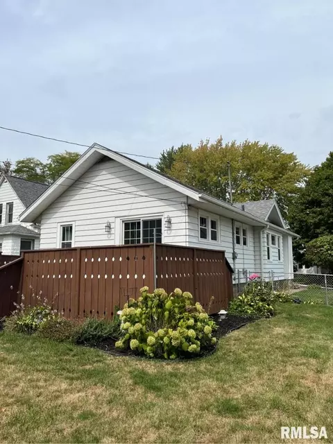 2614 13th Ave, Moline, IL 61265 photo 3