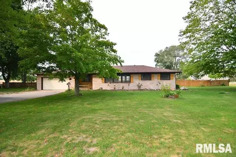 13170 Wolf Rd, Geneseo, IL 61254