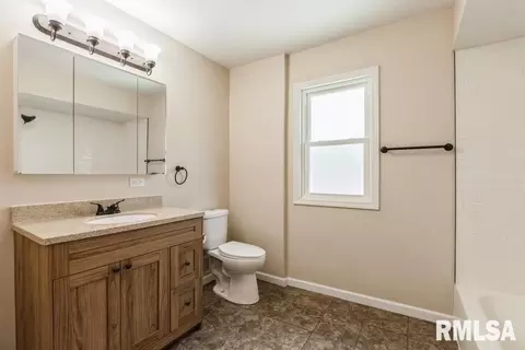 1126 14th Ave, Moline, IL 61265 photo 15
