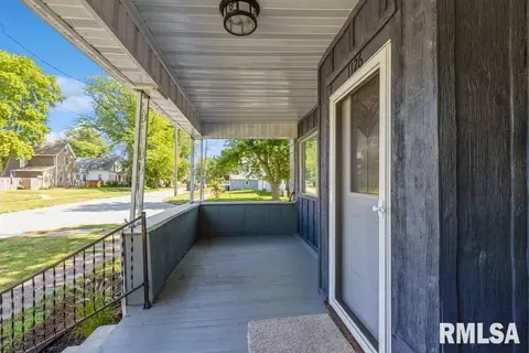 1126 14th Ave, Moline, IL 61265 photo 4