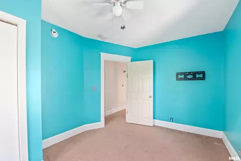 610 10th St, Moline, IL 61265 photo 14