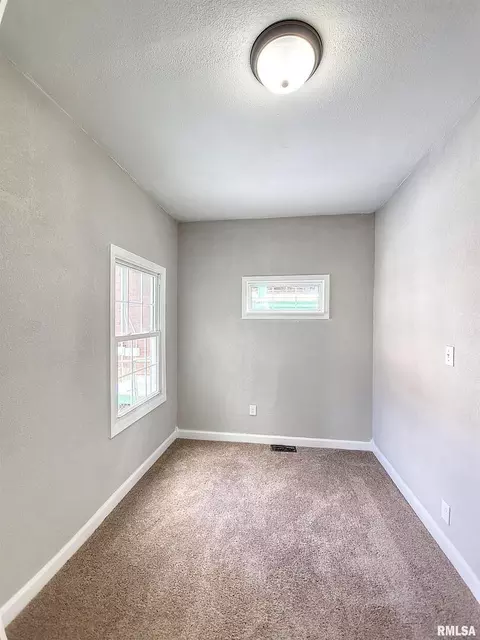 1327 7th Ave, Moline, IL 61265 photo 12