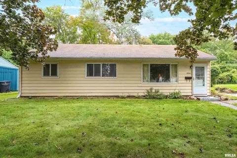 2921 27th Ave, Rock Island, IL 61201
