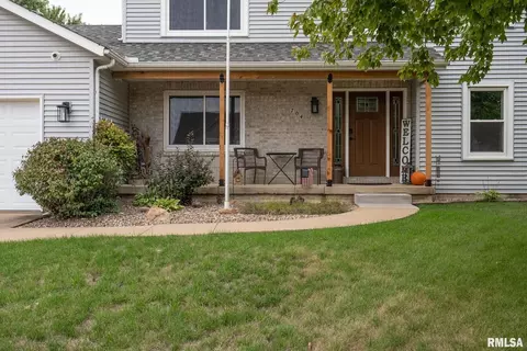 704 Fox Ridge Rd, Eldridge, IA 52748 photo 4