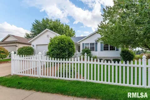 2239 W 59th St, Davenport, IA 52806