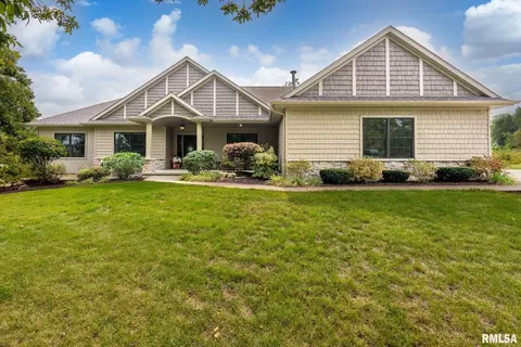 2571 N 2000th Ave, Coal Valley, IL 61240