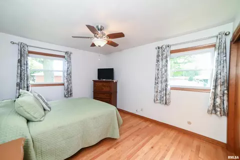 3812 19th Ave, Moline, IL 61265 photo 13