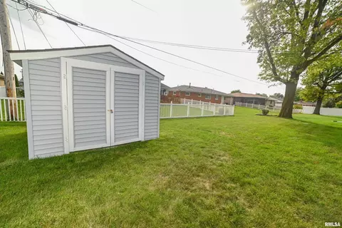 3812 19th Ave, Moline, IL 61265 photo 32
