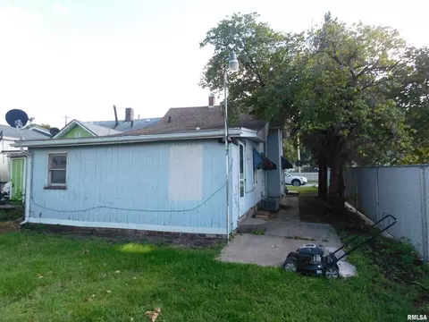 617 4th Ave, Moline, IL 61265 photo 3