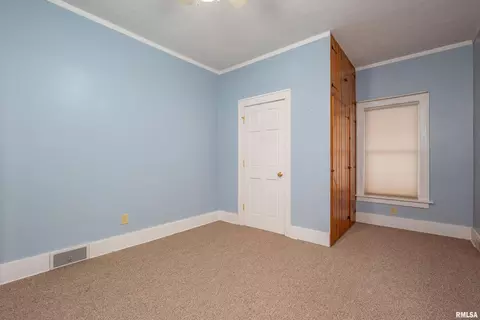 5215 10th Ave, Moline, IL 61265 photo 12
