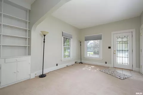5215 10th Ave, Moline, IL 61265 photo 4
