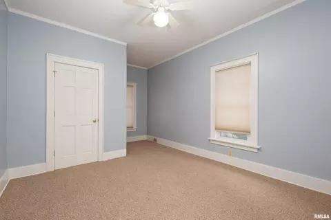 5215 10th Ave, Moline, IL 61265 photo 10