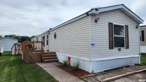 5112 N Fairmount St #139, Davenport, IA 52806