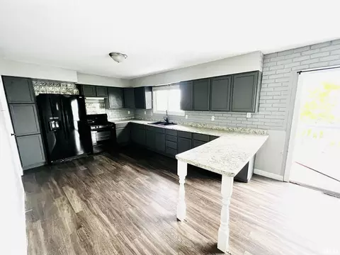 306 76th St, Keithsburg, IL 61442 photo 11