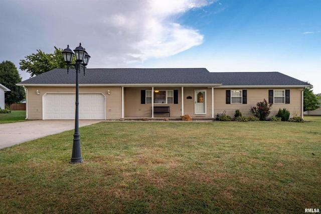 1307 Hazel Ln, Johnston City, IL 62951