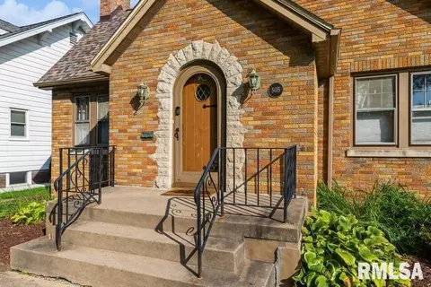 505 22nd Ave, Moline, IL 61265 photo 8