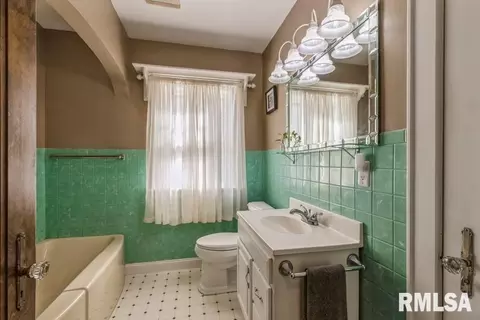 505 22nd Ave, Moline, IL 61265 photo 18