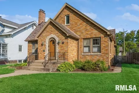505 22nd Ave, Moline, IL 61265