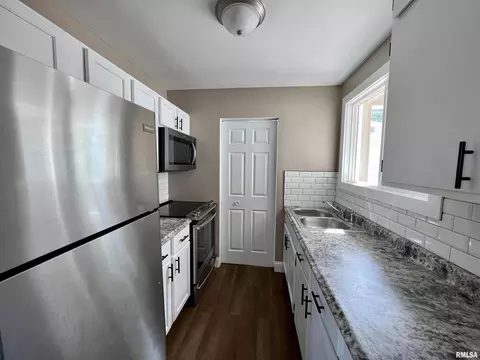 3814 11th Ave, Moline, IL 61265 photo 3